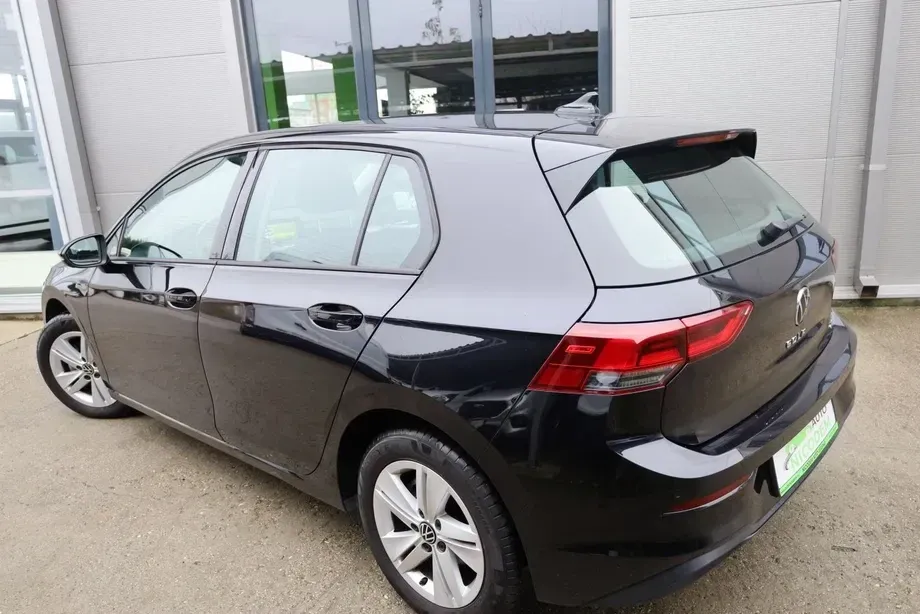 Volkswagen Golf 1.5 eTSI ACT DSG MHEV Life — imagine 5