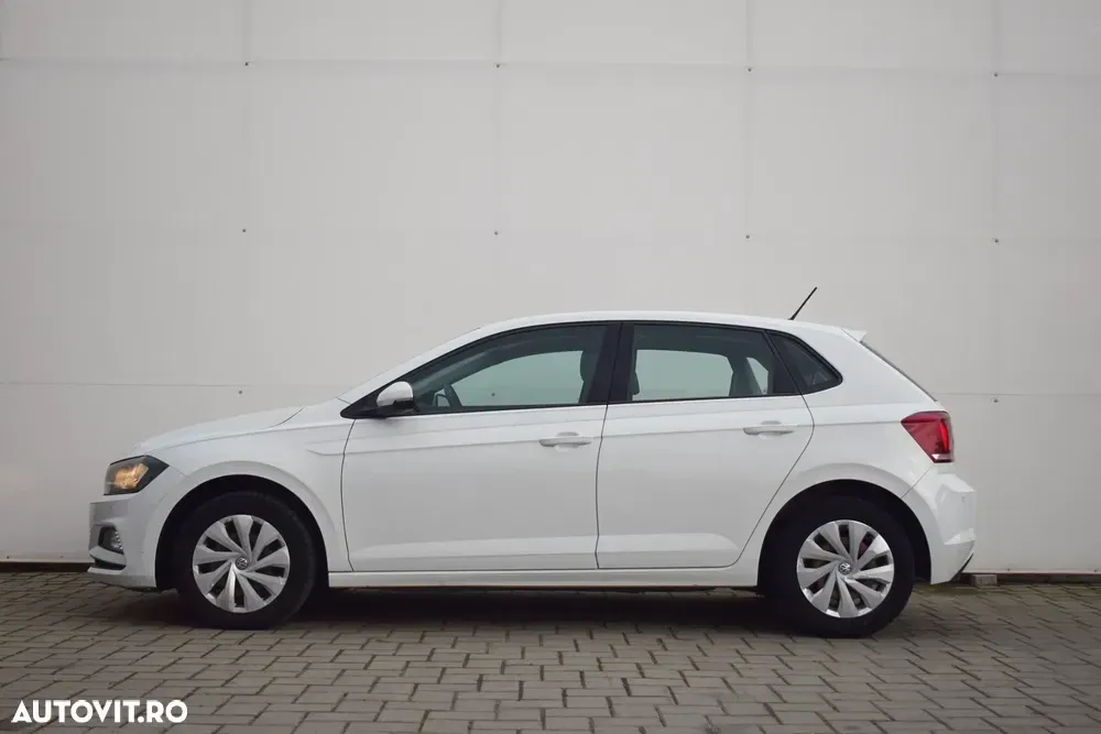Volkswagen Polo VI 1.6 TDI Comfortline — imagine 2