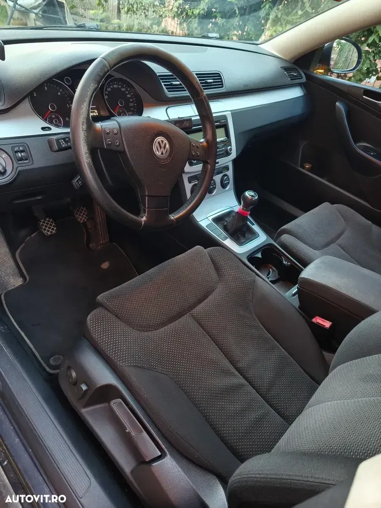 Volkswagen Passat B6 2.0 TDI Comfortline DPF BlueMotion Technology — imagine 3
