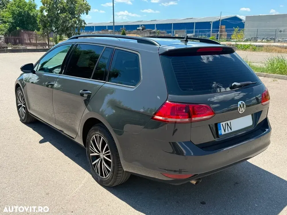 Volkswagen Golf VII 1.6 TDI DPF BMT DSG Trendline — imagine 3