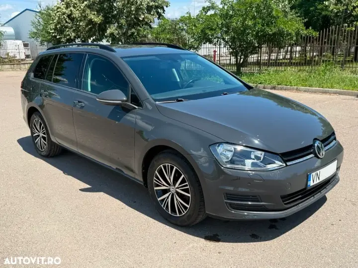 Volkswagen Golf VII 1.6 TDI DPF BMT DSG Trendline