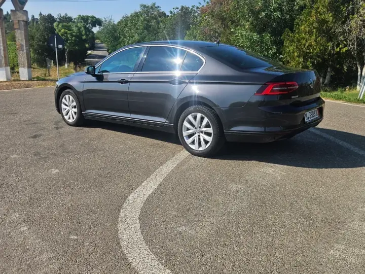 Volkswagen Passat B8 1.6 TDI Comfortline