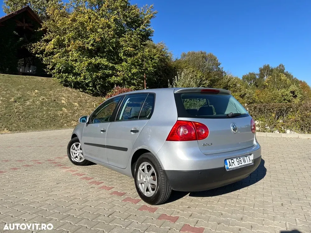 Volkswagen Golf V 1.6 Automatik Trendline — imagine 4