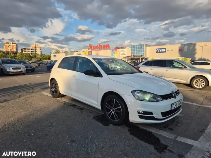 Volkswagen Golf VII 1.6 TDI DPF Trendline