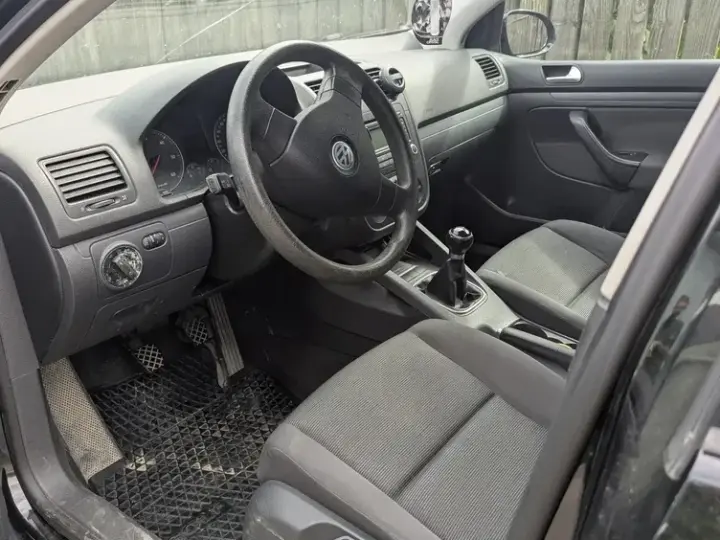 Volkswagen Golf V