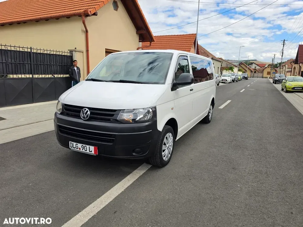 Volkswagen Transporter T5 2.0 84 kW KR — imagine 3