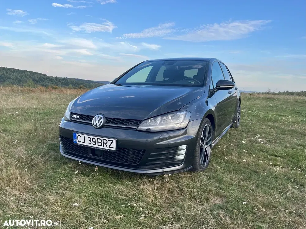 Volkswagen Golf VII 2.0 TDI DPF BMT DSG GTD — imagine 2