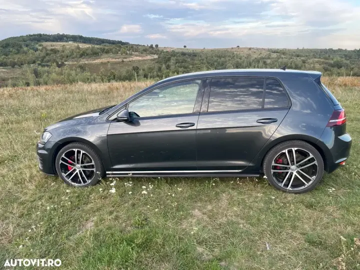 Volkswagen Golf VII 2.0 TDI DPF BMT DSG GTD