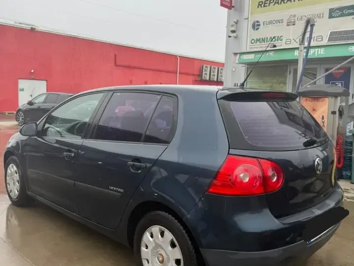 Volkswagen Golf V 1.9 TDI United