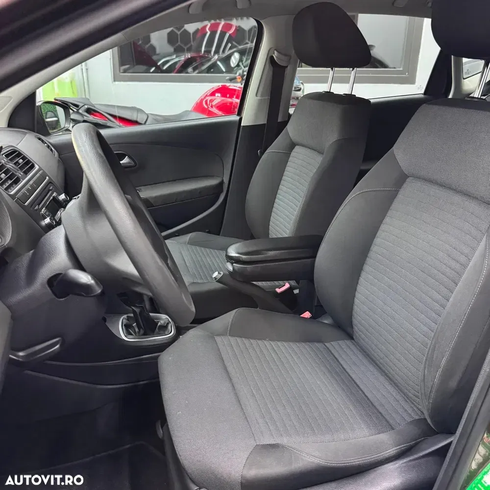 Volkswagen Polo V 1.2 TSI Comfortline — imagine 2