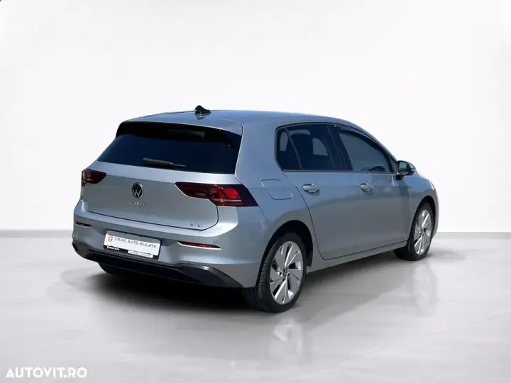 Volkswagen Golf VIII 1.5 eTSI DSG MHEV Advanced