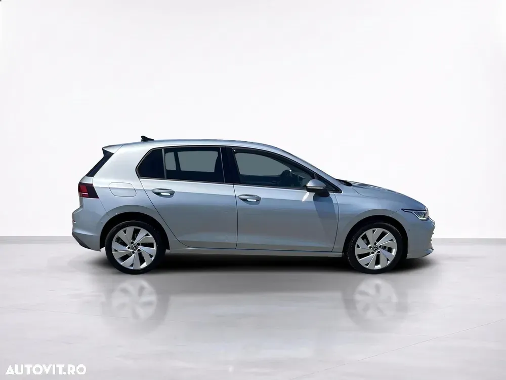 Volkswagen Golf VIII 1.5 eTSI DSG MHEV Advanced — imagine 6