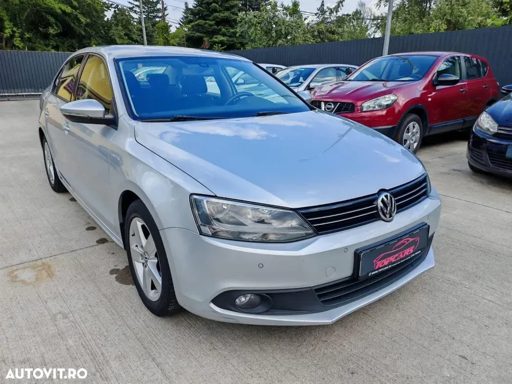 Volkswagen Jetta — imagine 2