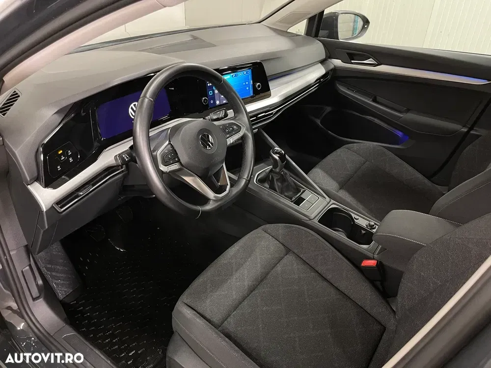 Volkswagen Golf VIII 1.0 TSI Life — imagine 5