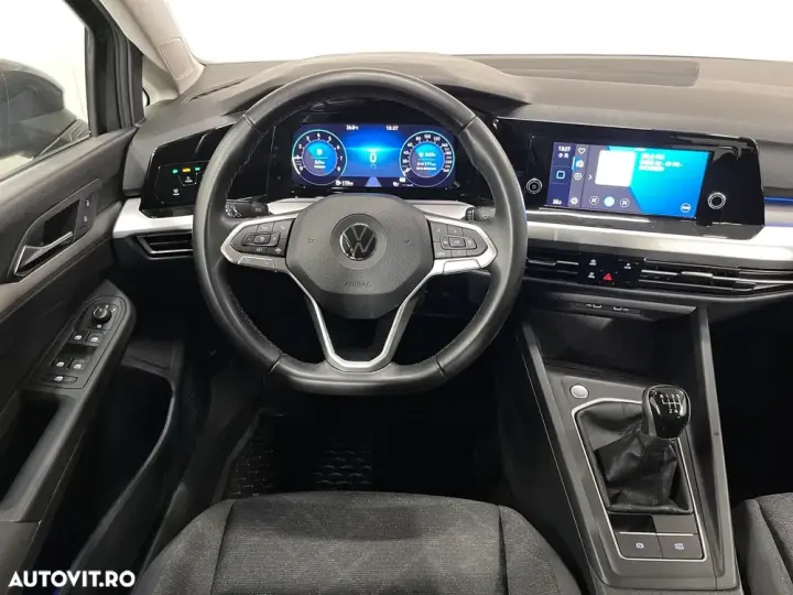 Volkswagen Golf VIII 1.0 TSI Life