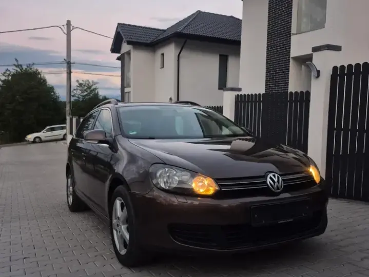 Volkswagen Golf VI 1.6 TDI DPF BlueMotion Technology move