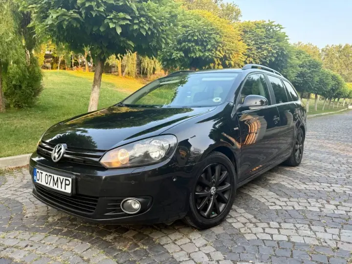 Volkswagen Golf VI 1.6 TDI DPF MATCH