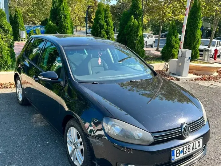 Volkswagen Golf VI 1.6 TDI DPF BlueMotion Technology Style