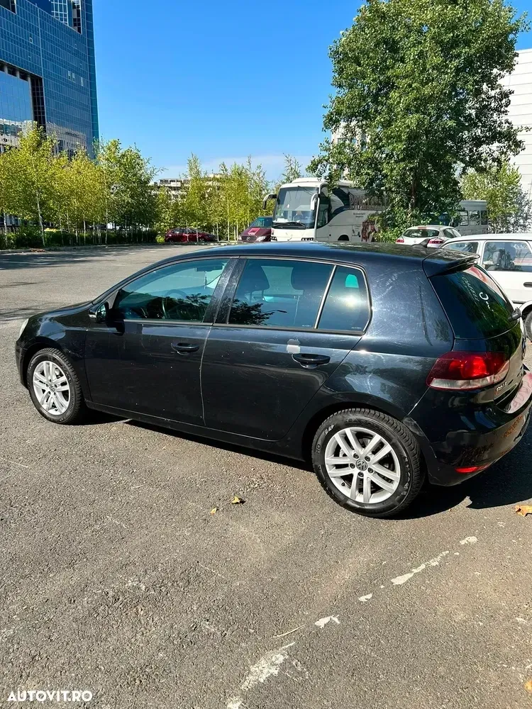 Volkswagen Golf VI 1.6 TDI DPF BlueMotion Technology Style — imagine 5