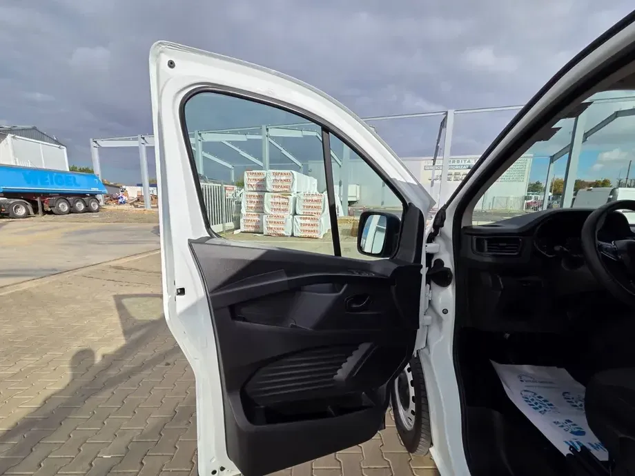 Renault Trafic L2H1 — imagine 10