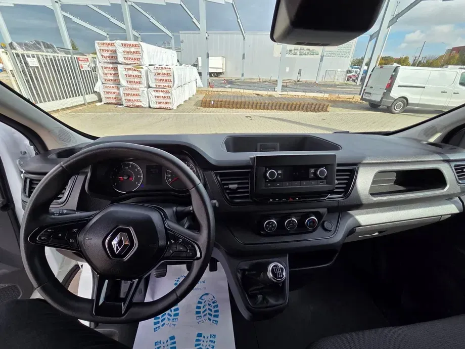 Renault Trafic L2H1 — imagine 11