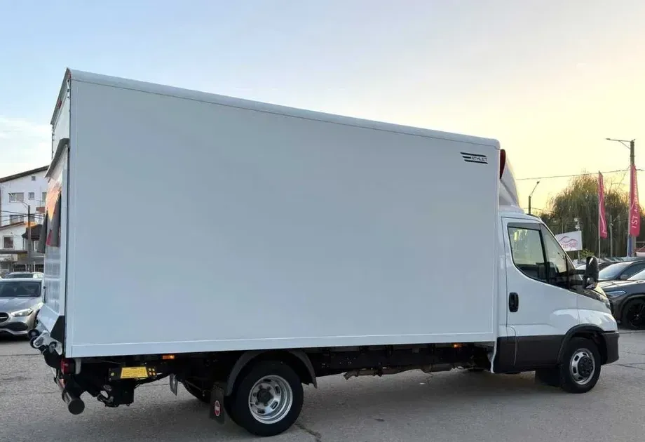 Iveco DAILY CU LIFT — imagine 9