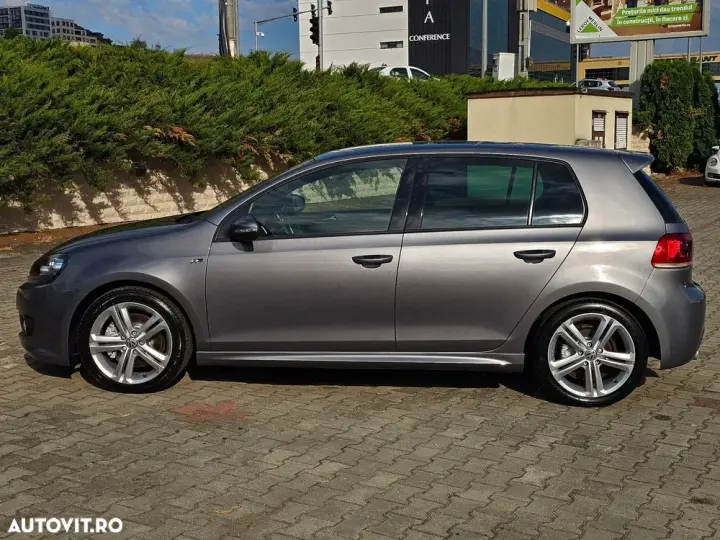 Volkswagen Golf VI