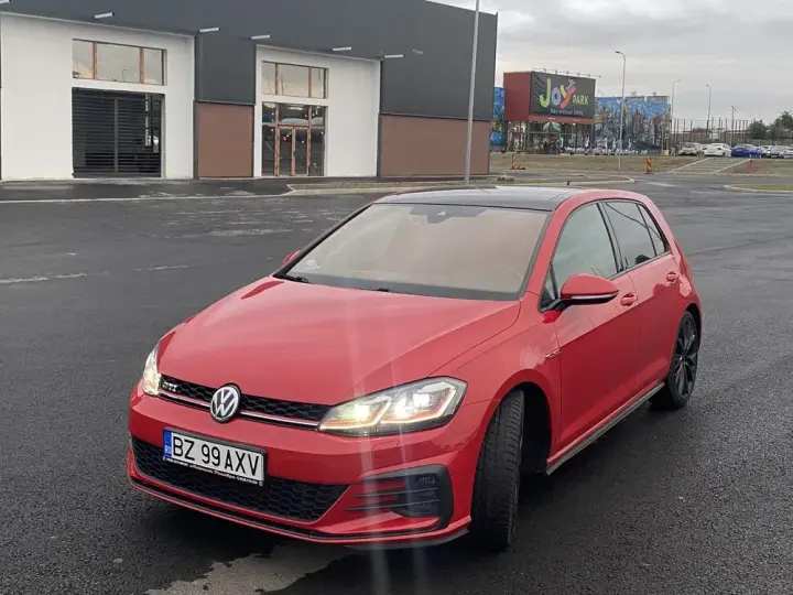 Volkswagen Golf VII 2.0 TSI GTI