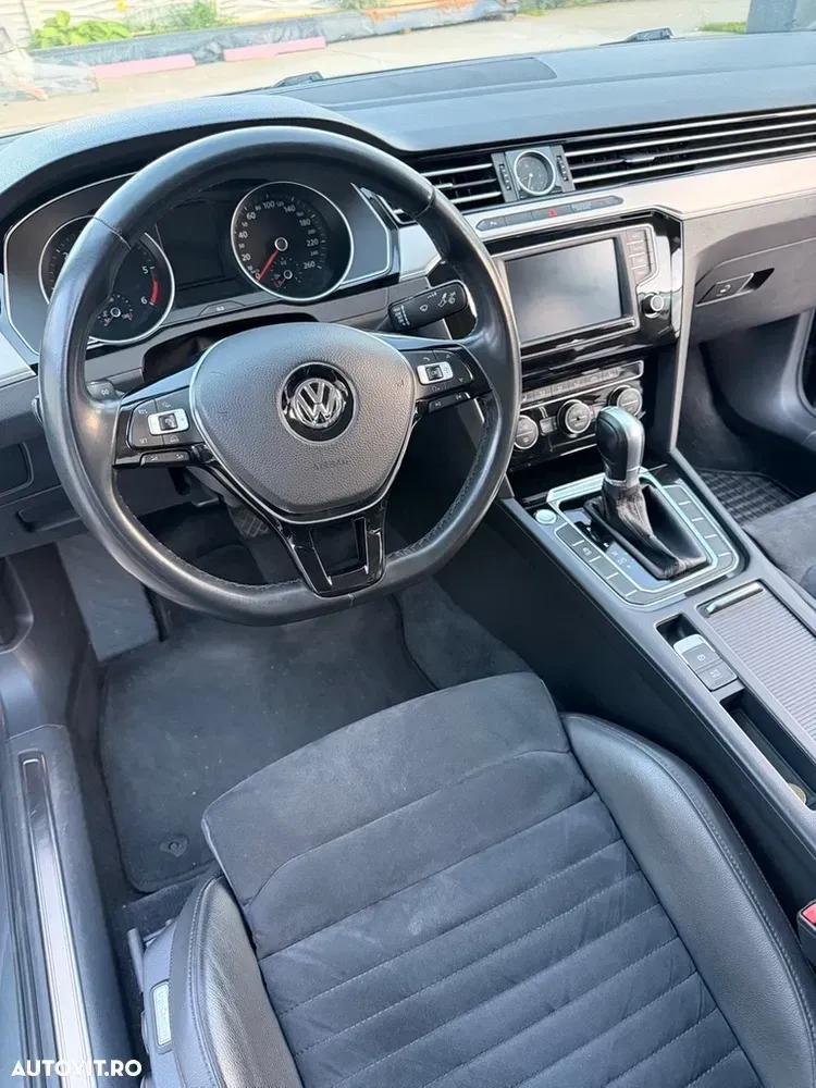 Volkswagen Passat 2.0 TDI DSG Highline — imagine 2
