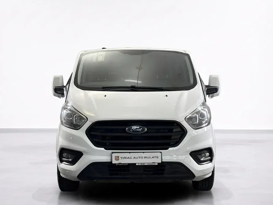 Ford Transit — imagine 8