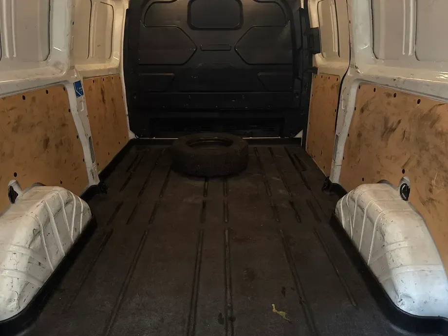 Ford Transit — imagine 15