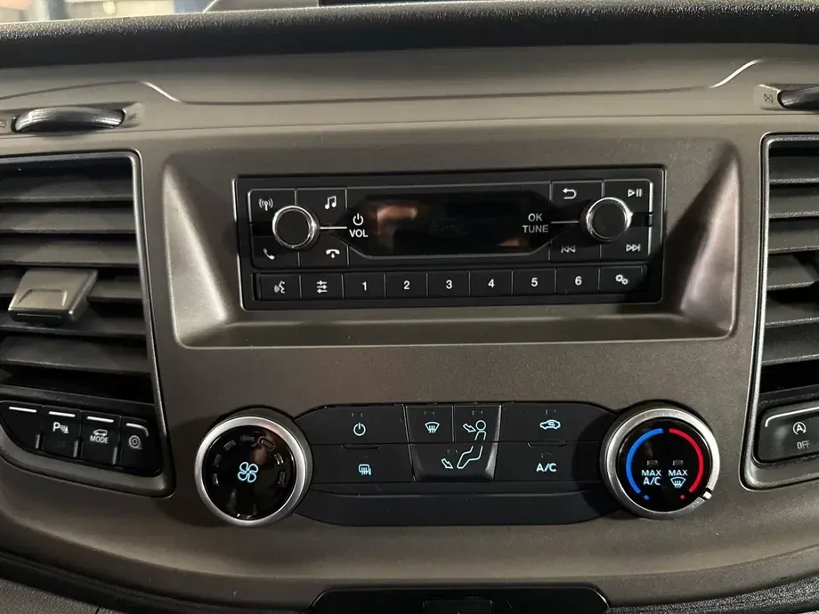 Ford Transit — imagine 14