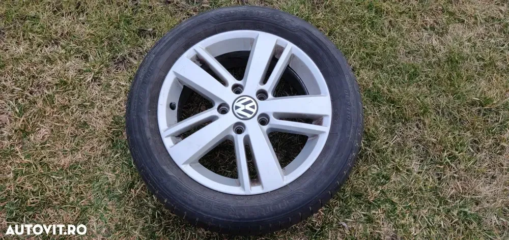 Volkswagen Golf VI 1.6 TDI DPF MATCH — imagine 5