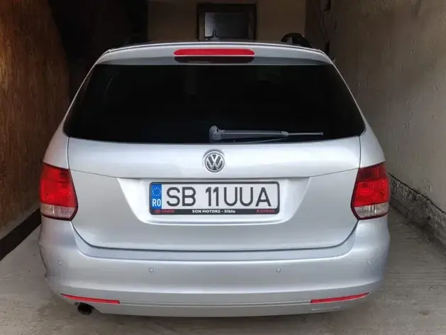Volkswagen Golf VI 1.6 TDI DPF MATCH