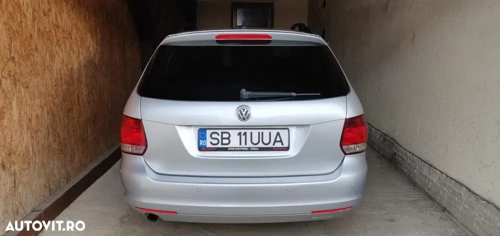 Volkswagen Golf VI 1.6 TDI DPF MATCH — imagine 2