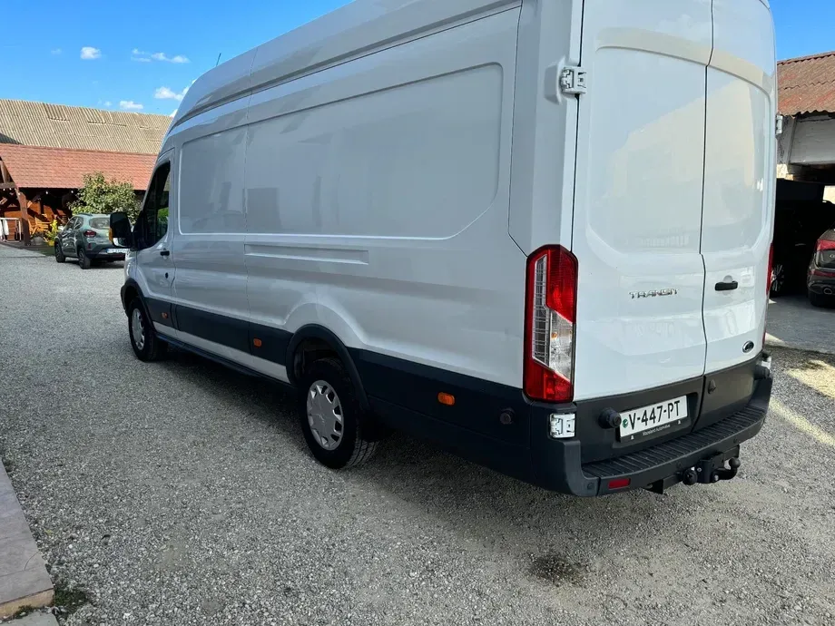 Ford Transit — imagine 7