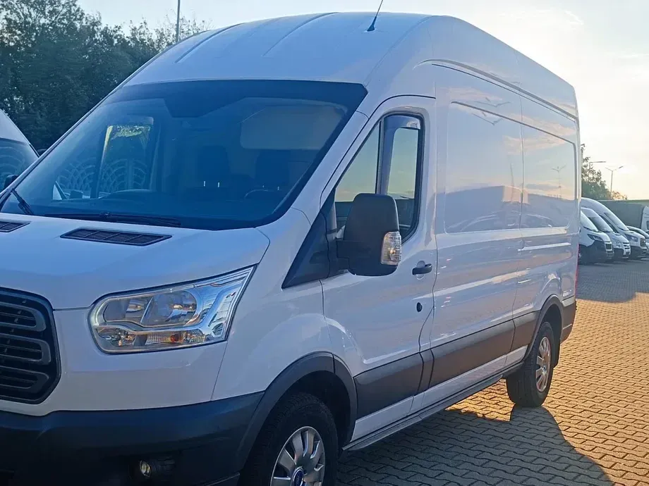 Ford Transit Mk8 — imagine 2