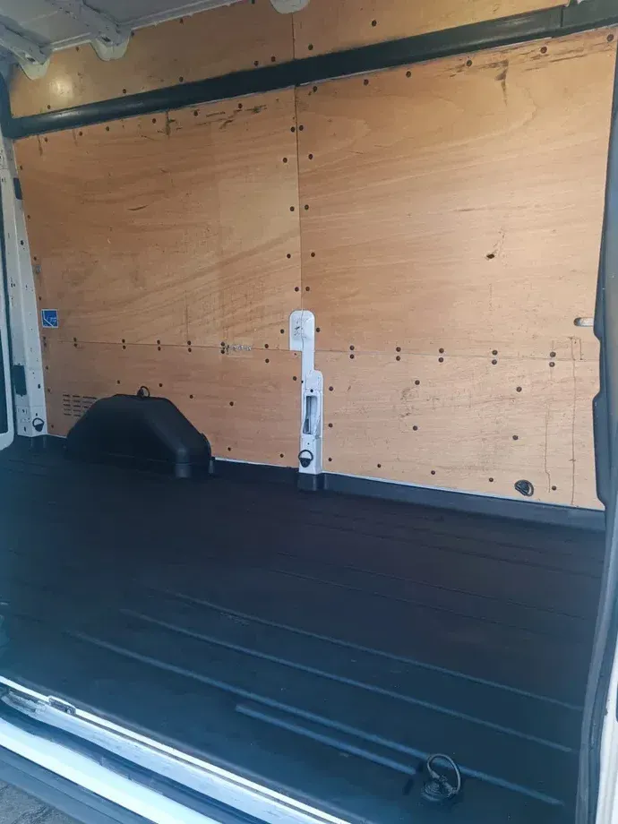 Ford Transit Mk8 — imagine 8