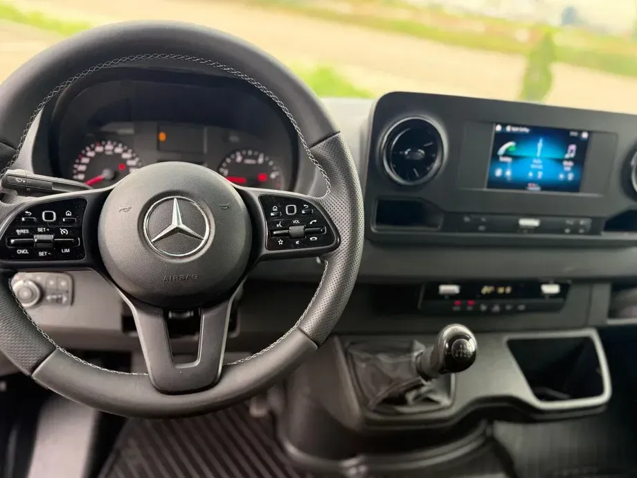 Mercedes-Benz Sprinter — imagine 8