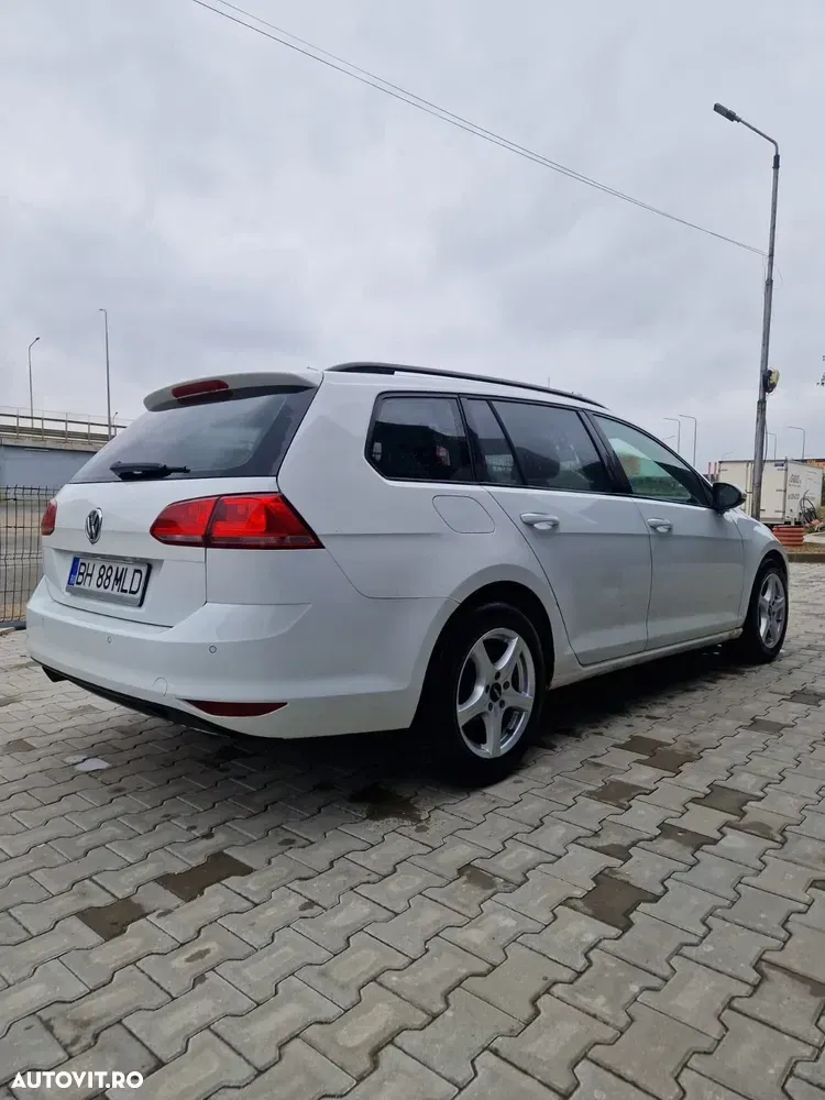Volkswagen Golf 1.6 TDI BlueMotion Technology Comfortline — imagine 4