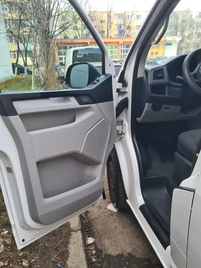 Volkswagen Transporter — imagine 6