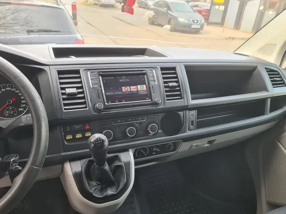 Volkswagen Transporter — imagine 7