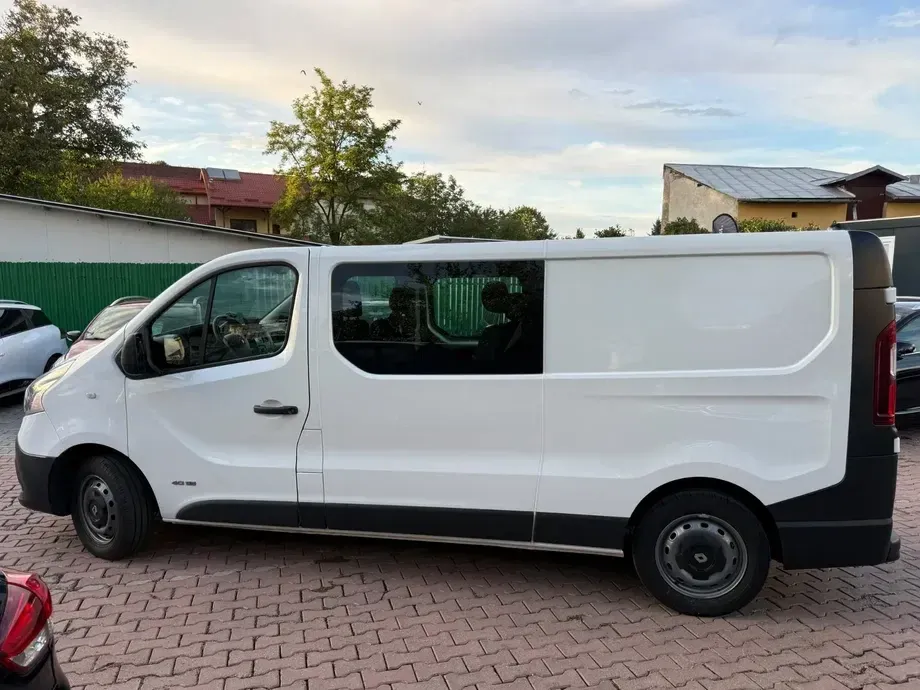 Renault TRAFIC — imagine 7
