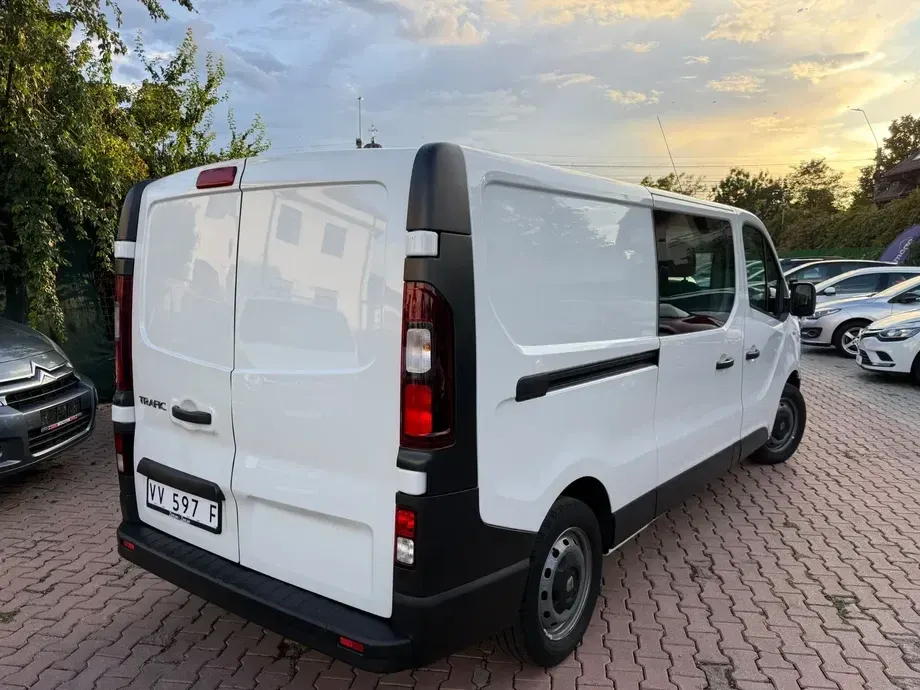Renault TRAFIC — imagine 4