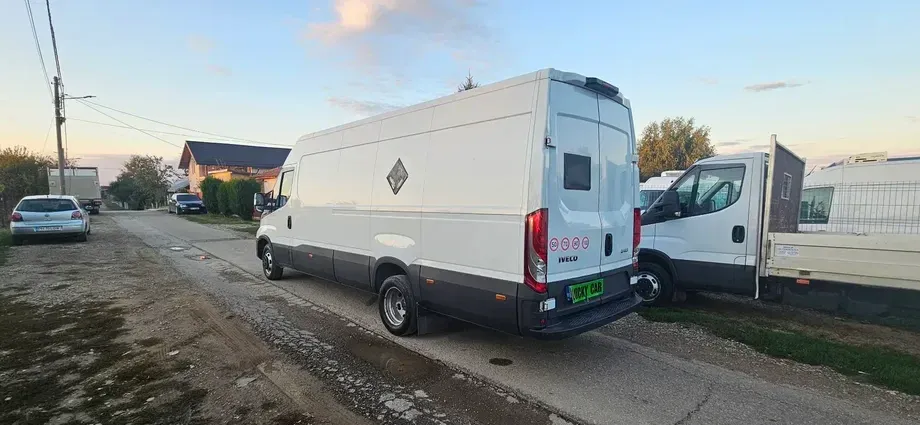 Iveco 35C18 Punte dubla / 3.0D — imagine 6