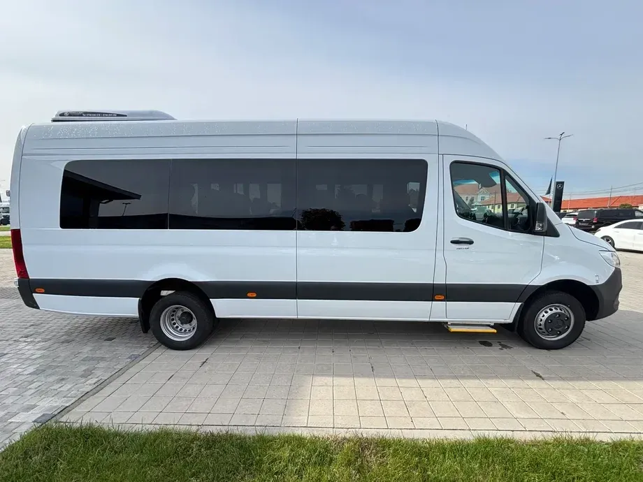 Mercedes-Benz Sprinter 517 CDI furgon extra-lung PRO 21 locuri — imagine 3