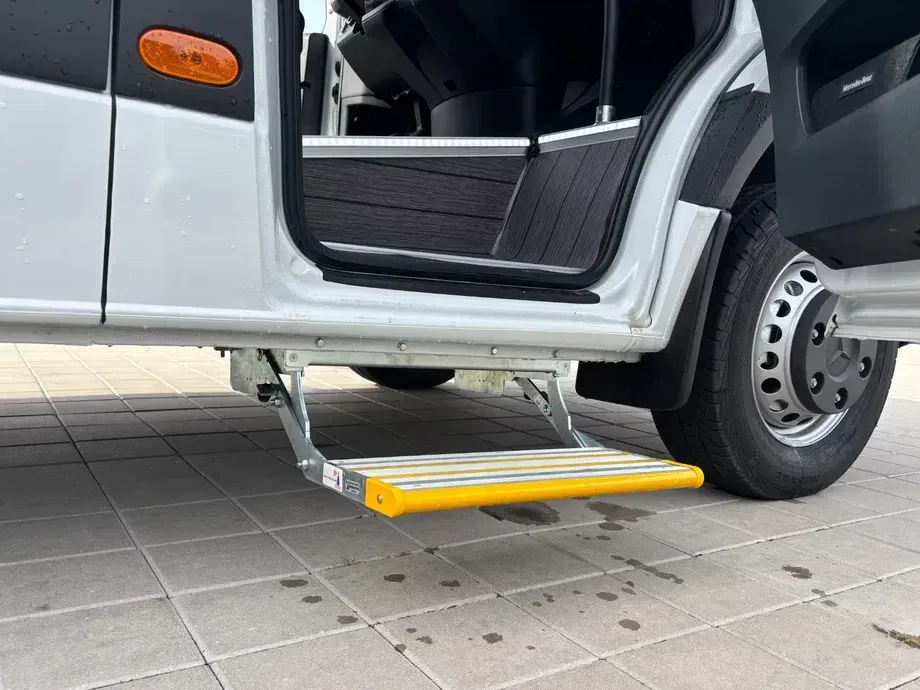 Mercedes-Benz Sprinter 517 CDI furgon extra-lung PRO 21 locuri — imagine 9