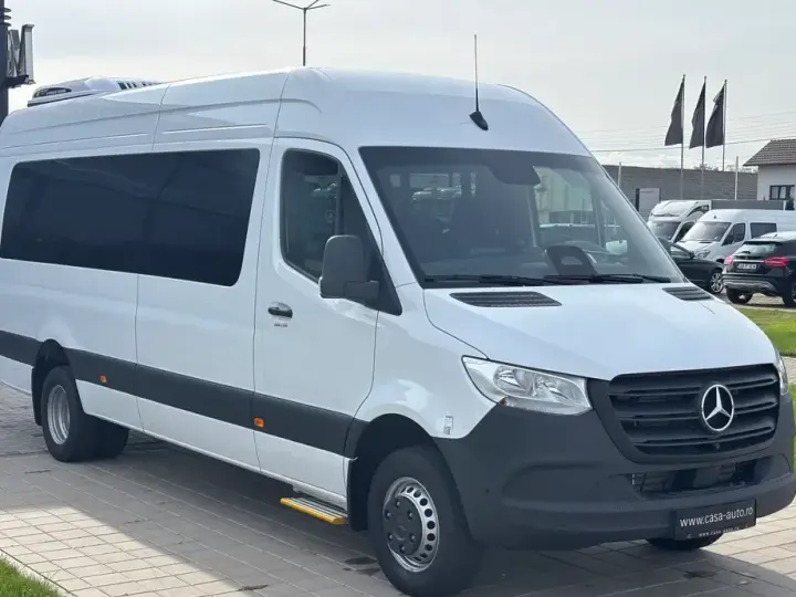 Mercedes-Benz Sprinter 517 CDI furgon extra-lung PRO 21 locuri