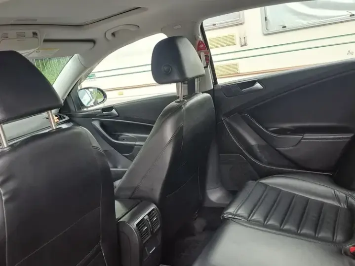 Volkswagen Passat B6 2.0TDI Sportline DPF DSG