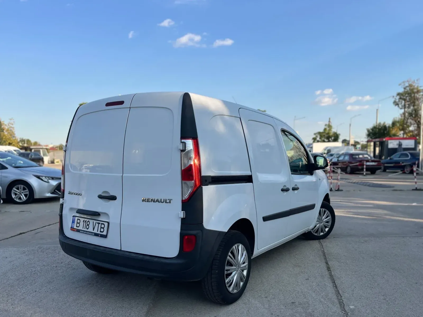 Renault KANGOO — imagine 12